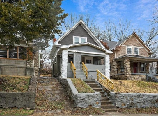 3729 OLIVE ST, KANSAS CITY, MO 64109 - Image 79b0afbba3cd92091ff63cd7cdf1fe2e/2975613931