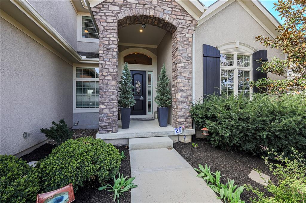 9519 W 151st Terrace