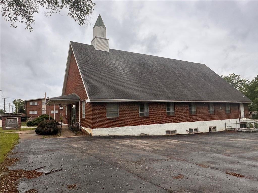 8620 Wornall Road