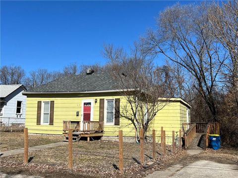 212 W Shrader Street, Liberty, MO 64068 - MLS#: 2523366