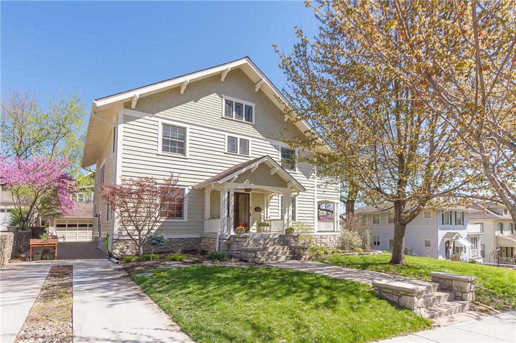 Photo 1 of 41 — 12 E 53rd Terrace, Kansas City, MO 64112
