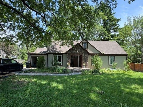 Photo of 7221 Sycamore Avenue, Kansas City, MO 64133 (MLS # 2628198)