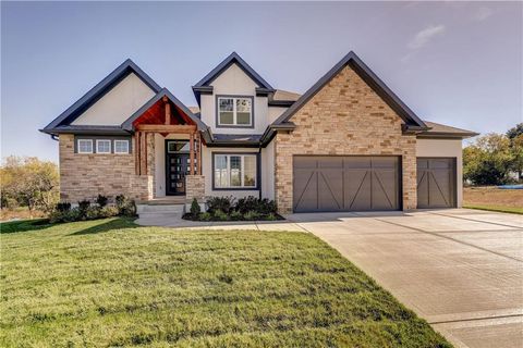 4005 NE Apple Grove Drive, Lee\'s Summit, MO 64064 - MLS#: 2562908