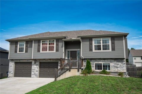 212 NE Greystone Way, Grain Valley, MO 64029 - #: 2632614