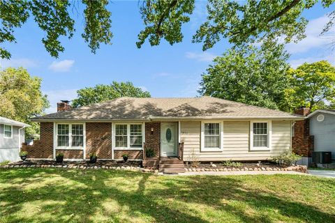 1820 SW Keystone Drive, Blue Springs, MO 64014 - MLS#: 2578985