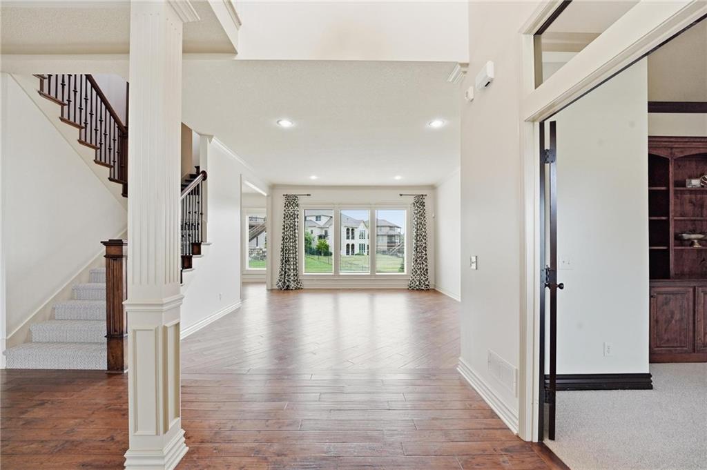 324 NW Thoreau Circle
