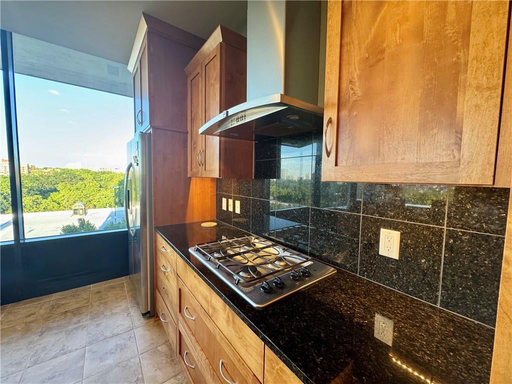 700 W 31st #304 Street 304