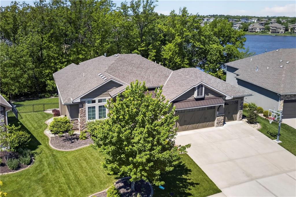 1406 Kenton Lane