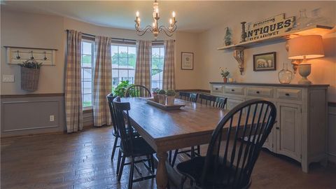 Tiny photo for 953 Yancey Street, Liberty, MO 64068 (MLS # 2621839)
