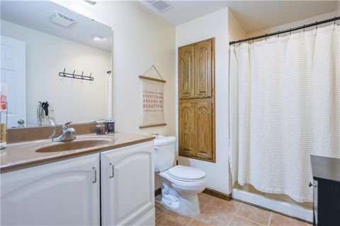 Tiny photo for 953 Yancey Street, Liberty, MO 64068 (MLS # 2621839)
