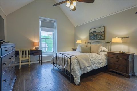 Tiny photo for 953 Yancey Street, Liberty, MO 64068 (MLS # 2621839)