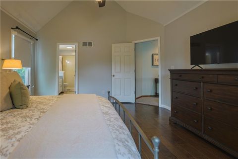 Tiny photo for 953 Yancey Street, Liberty, MO 64068 (MLS # 2621839)