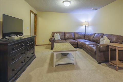 Tiny photo for 953 Yancey Street, Liberty, MO 64068 (MLS # 2621839)