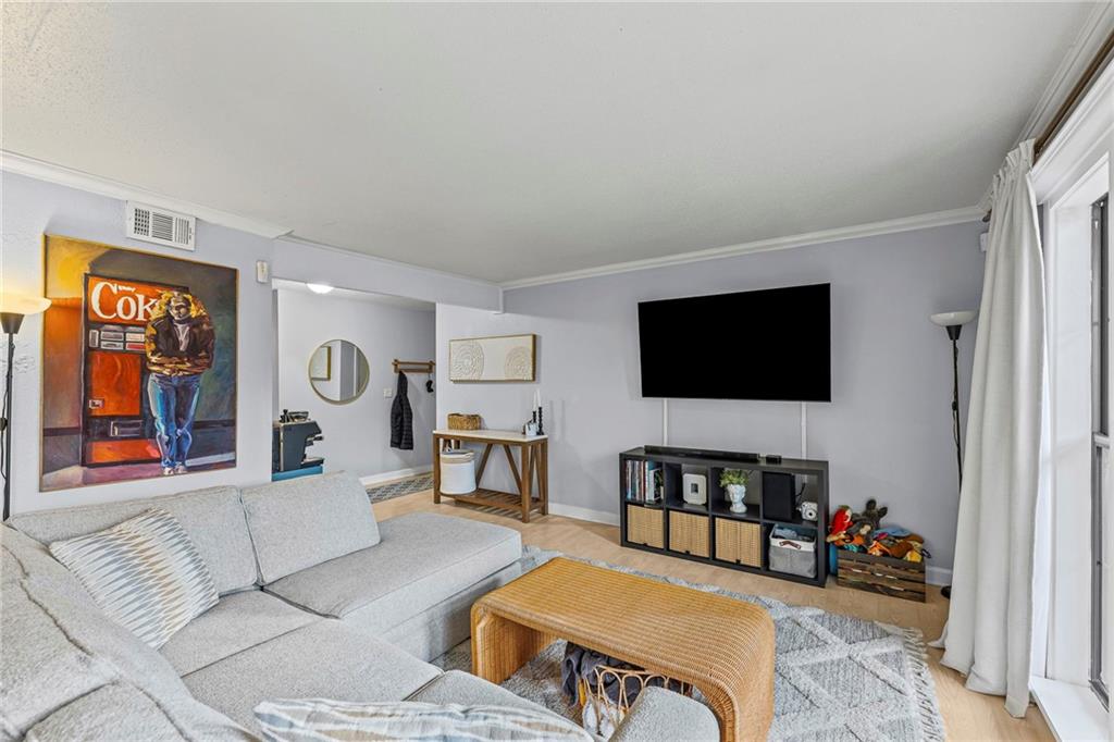 4727 Jarboe Street 55