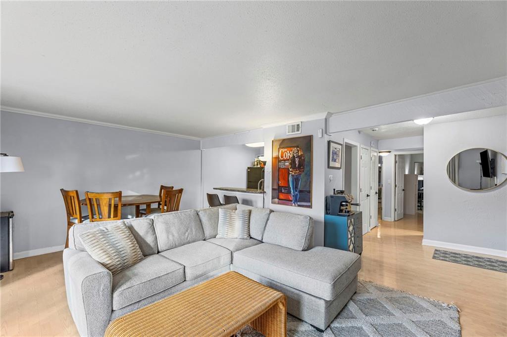 4727 Jarboe Street 55