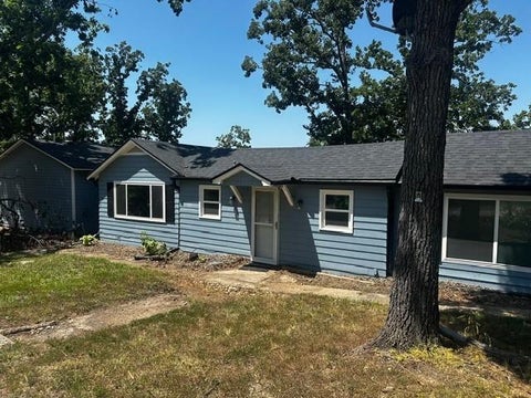 Photo of 28149 Grandview Drive, Warsaw, MO 65355 (MLS # 2638810)