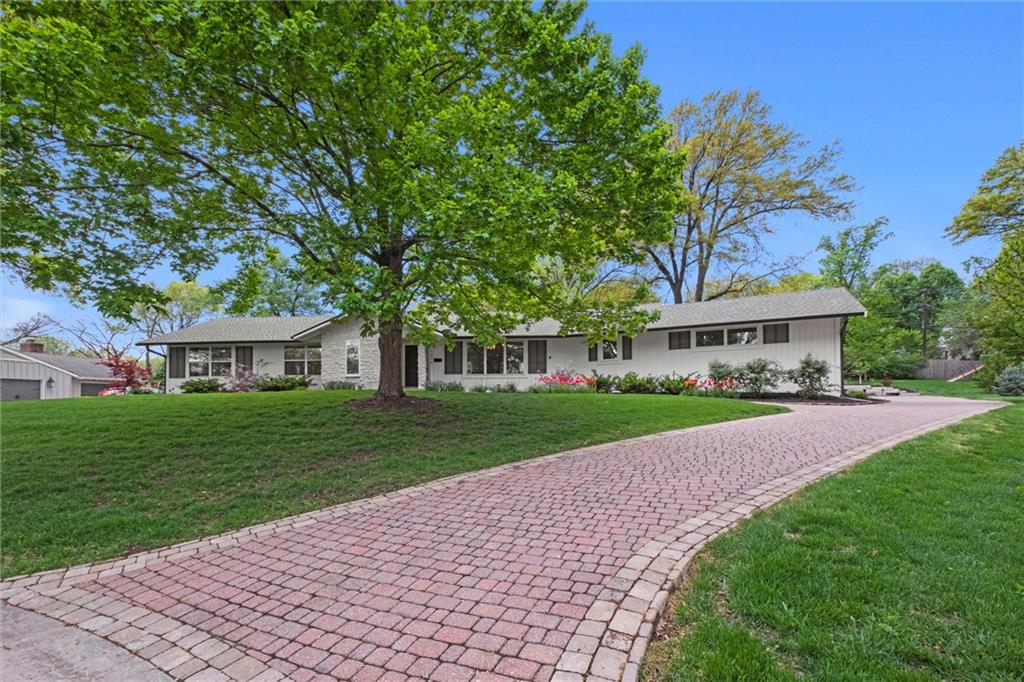 9818 Overbrook Court