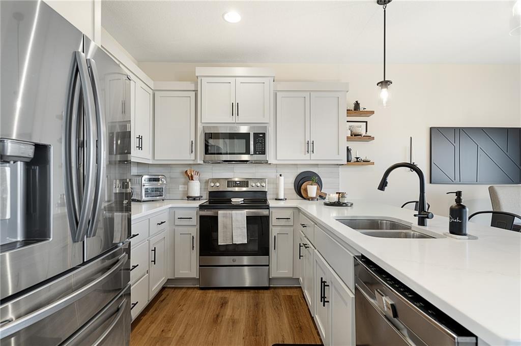 17709 Houston Street