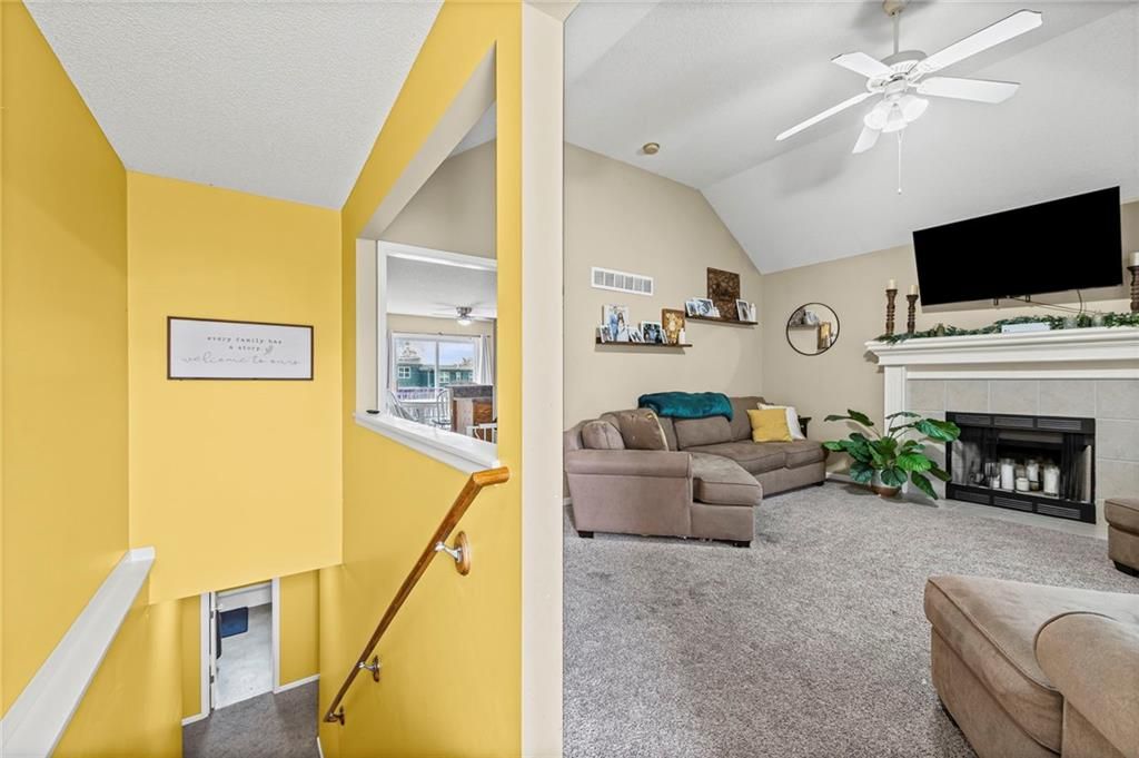 Photo of 435 N Queen Ridge Avenue, Independence, MO 64056 (MLS # 2618603)