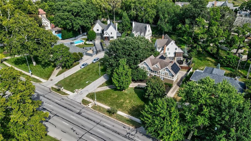 4975 Ward Parkway Boulevard