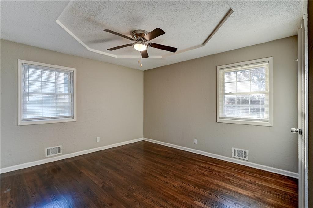 Kansas City, Missouri 64134, United States, 4 Bedrooms Bedrooms, ,2 BathroomsBathrooms,Residential,Pending,251802