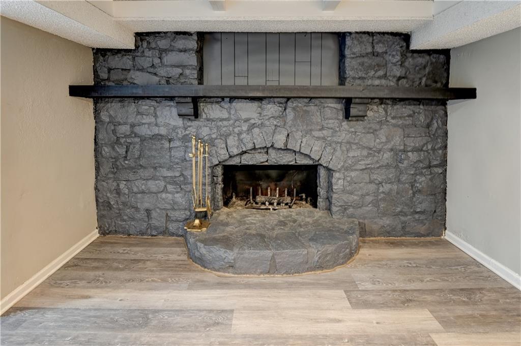 Kansas City, Missouri 64134, United States, 4 Bedrooms Bedrooms, ,2 BathroomsBathrooms,Residential,Pending,251802