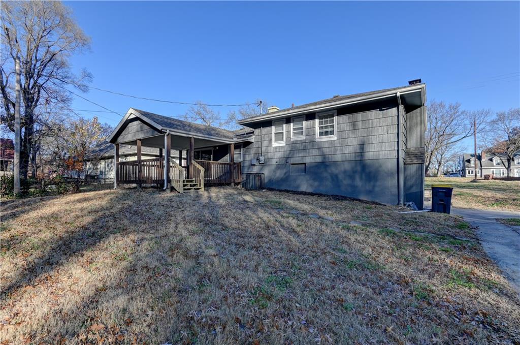 Kansas City, Missouri 64134, United States, 4 Bedrooms Bedrooms, ,2 BathroomsBathrooms,Residential,Pending,251802