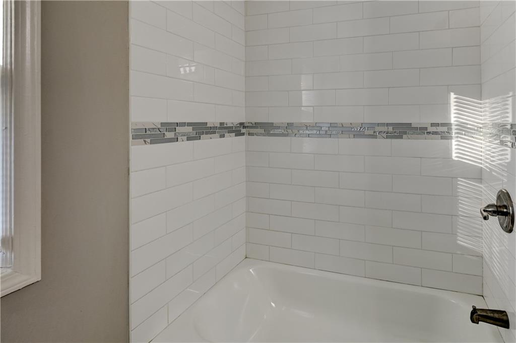 Kansas City, Missouri 64134, United States, 4 Bedrooms Bedrooms, ,2 BathroomsBathrooms,Residential,Pending,251802