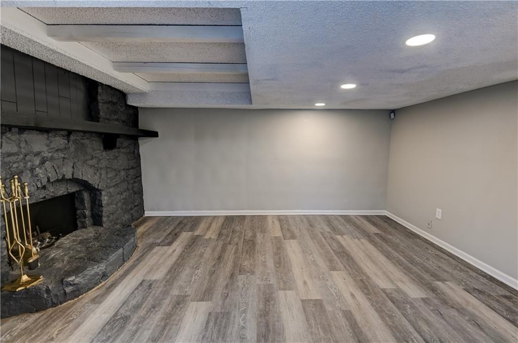 Kansas City, Missouri 64134, United States, 4 Bedrooms Bedrooms, ,2 BathroomsBathrooms,Residential,Pending,251802