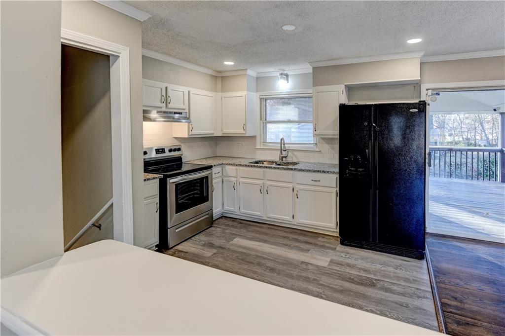 Kansas City, Missouri 64134, United States, 4 Bedrooms Bedrooms, ,2 BathroomsBathrooms,Residential,Pending,251802