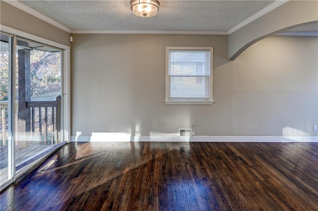 Kansas City, Missouri 64134, United States, 4 Bedrooms Bedrooms, ,2 BathroomsBathrooms,Residential,Pending,251802