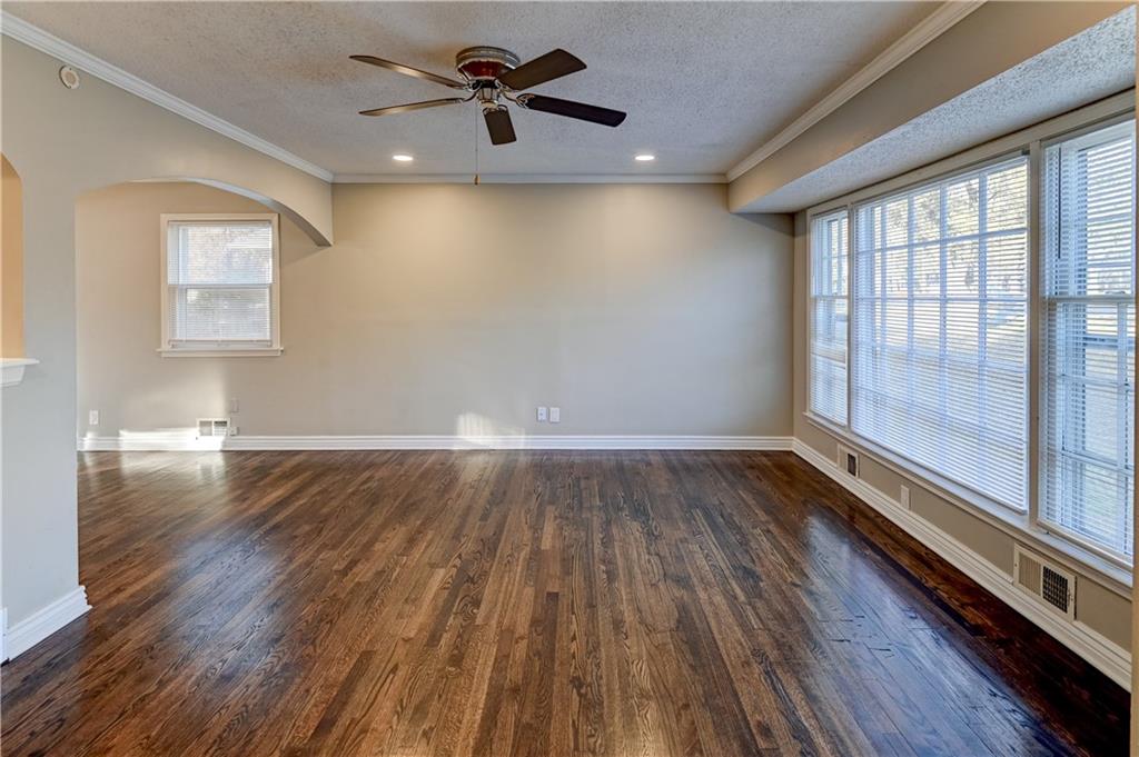 Kansas City, Missouri 64134, United States, 4 Bedrooms Bedrooms, ,2 BathroomsBathrooms,Residential,Pending,251802