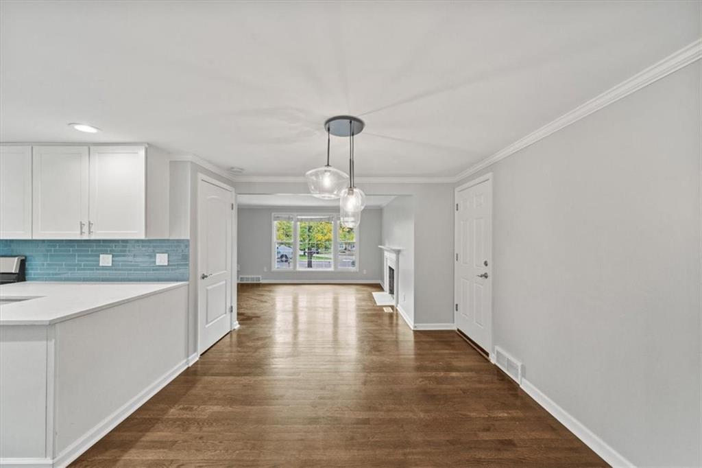 3306 W 71st Terrace