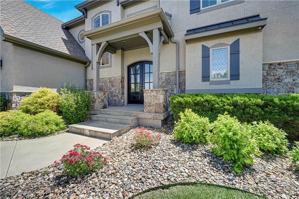 Photo of 10511 S Red Bird Street, Olathe, KS 66061 (MLS # 2622141)