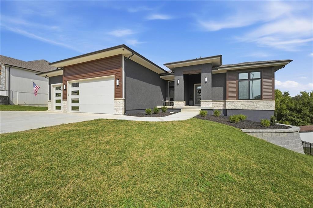 Photo of 202 E Maple Street, Lone Jack, MO 64070 (MLS # 2642420)
