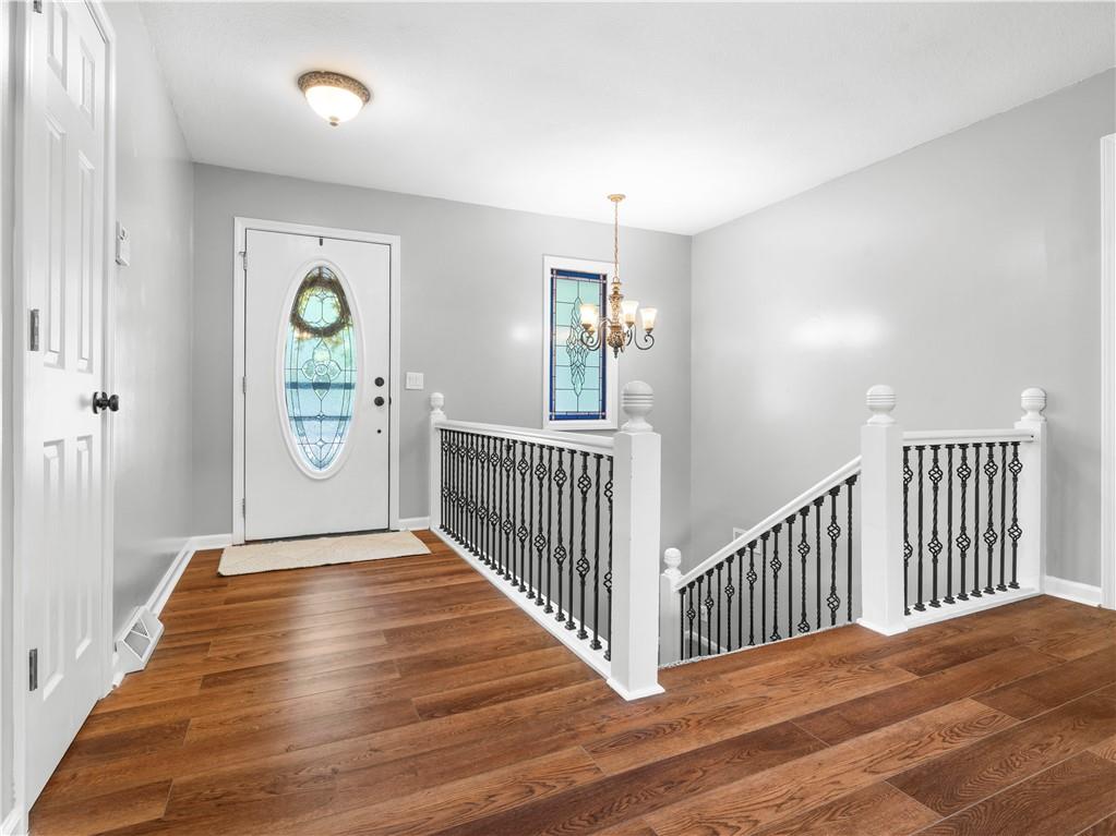 4809 Mockingbird Lane