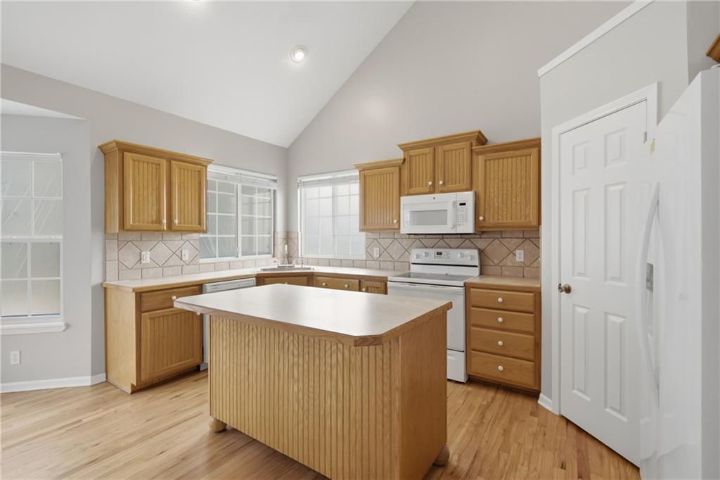 3705 Lee Court