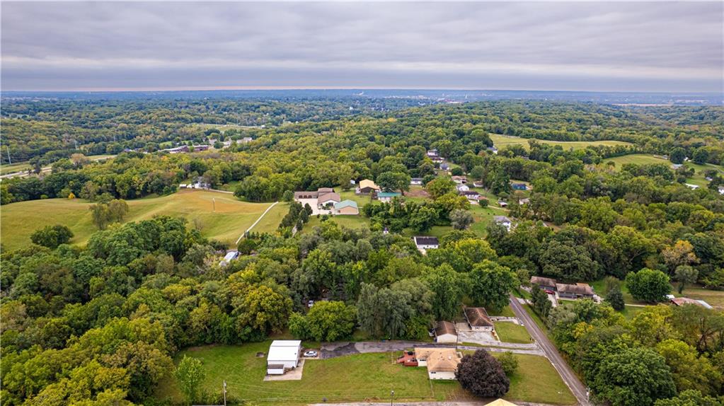 St Joseph, Missouri 64505, United States, 2 Bedrooms Bedrooms, ,2 BathroomsBathrooms,Residential,Active,226476