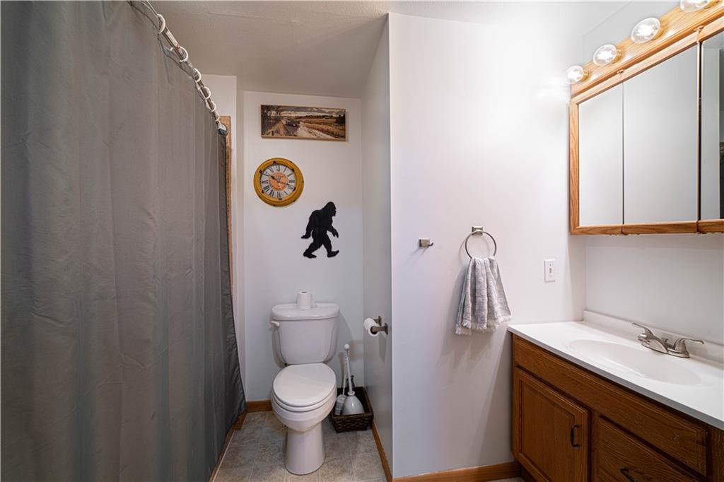 St Joseph, Missouri 64505, United States, 2 Bedrooms Bedrooms, ,2 BathroomsBathrooms,Residential,Active,226476