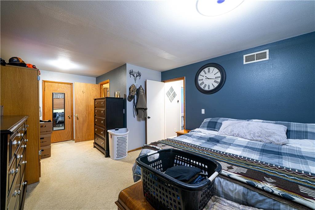 St Joseph, Missouri 64505, United States, 2 Bedrooms Bedrooms, ,2 BathroomsBathrooms,Residential,Active,226476