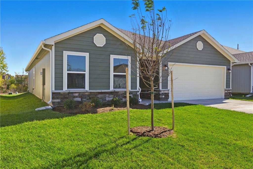 525 N Persimmon Street