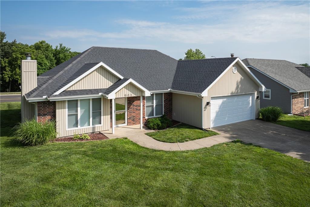 901 Fox Ridge Drive