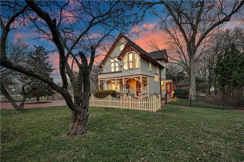Photo of 401 S Harrison Street, Olathe, KS 66061 (MLS # 2641601)