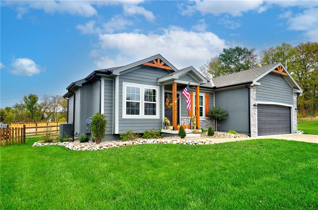 1203 SW Burns Court