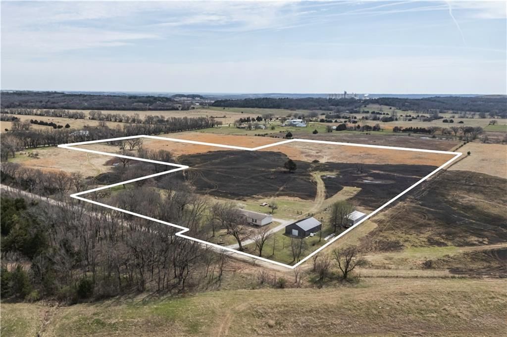 Photo of 5122 Cr 4600 N/A, Cherryvale, KS 67335 (MLS # 2608995)