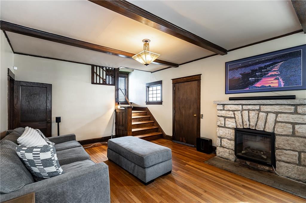 108 W 61st Terrace