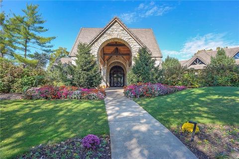 16942 E Heather Lane Loch Lloyd MO 64012