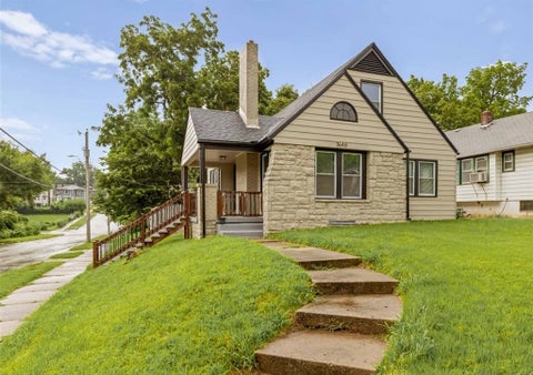 Photo of 3646 Askew Avenue, Kansas City, MO 64128 (MLS # 2645192)