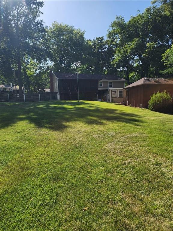 5819 Perry Lane