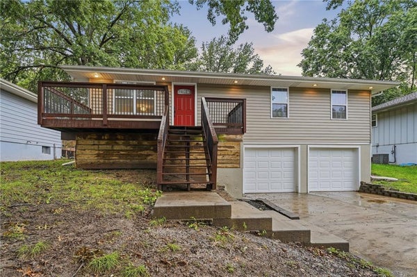 519 NE 98TH PL, KANSAS CITY, MO 64155 - Image 7c19d570f92455a69dbe646afbce749b/943429213